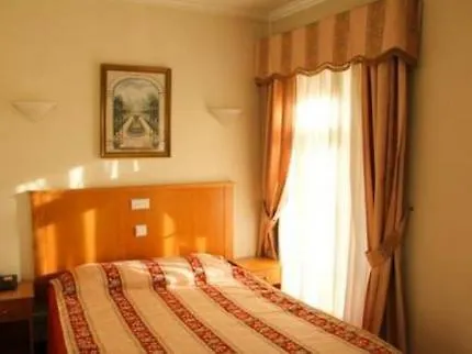 Hotel D Isabel-1